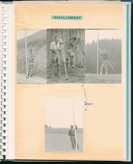 Fotoalbum zum Vermessungsstudium an der Technischen Hochschule Karlsruhe, ab 1967, Auswahlansicht 2 von 5. Fotografie: Amadeus Bramsiepe und Jonas Zilius.
