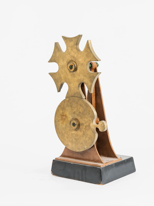 Modell eines sechszipfligen Malteserkreuzes, um 1850. KIT-Fakultät für Maschinenbau, Redtenbacher-Sammlung, Aufnahme 2024. Fotografie: Amadeus Bramsiepe.