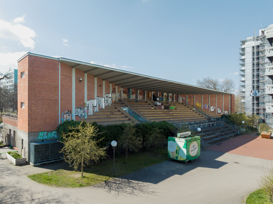 Tribüne des Sportstadions