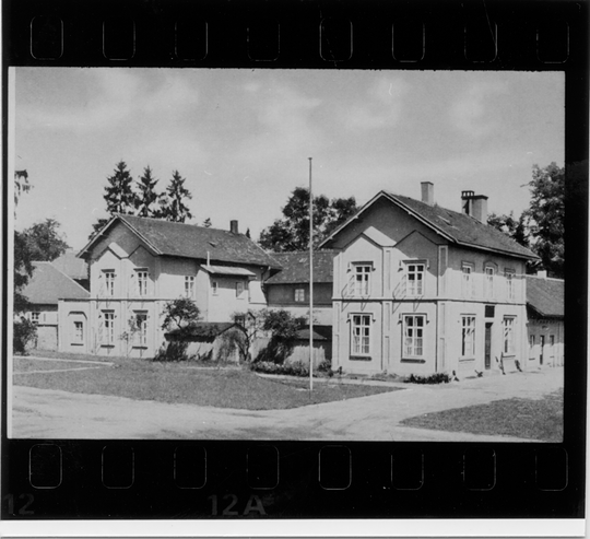 Oskar-Stäbel-Haus von Südosten, 1935, Fotografie: H. Reichert/Ubstadt. KIT-Archiv 28010/I 207.