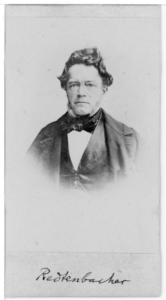 Denkmal für Ferdinand Redtenbacher im Ehrenhof des KIT am Campus Süd, errichtet 1866, Aufnahme 2012. Bildrechte: Karlsruher Institut für Technologie.